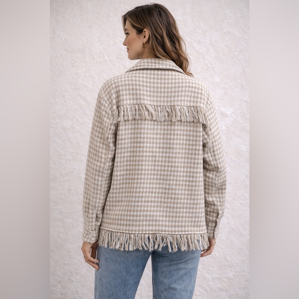 Shero Oversized Houndstooth Fringe Shacket Tan White | Oversized S - Picture 2 of 11